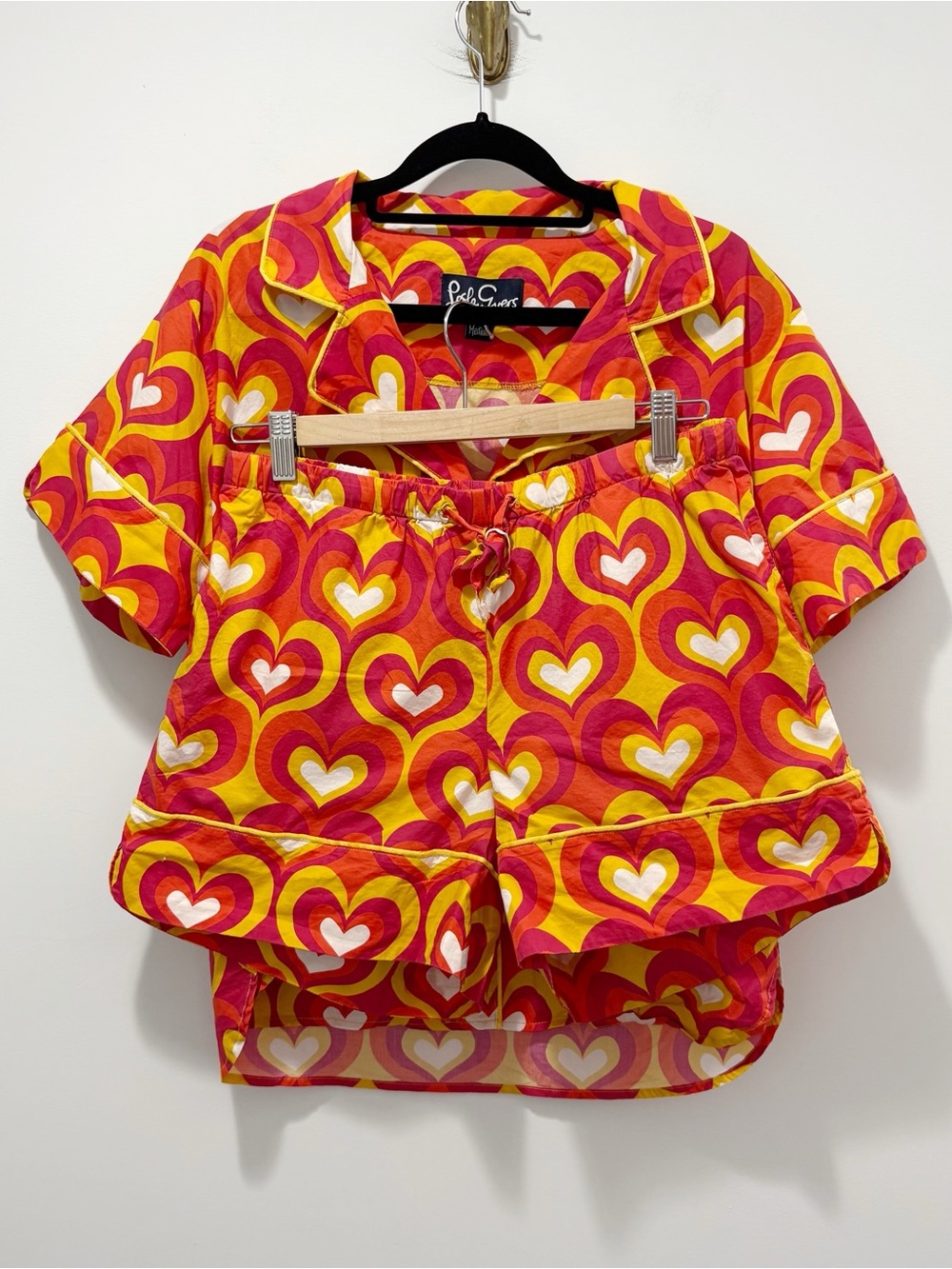 Lesley Evers Mod Hearts Short Pajama Set Size Medium Short Sleeve Top and Shorts